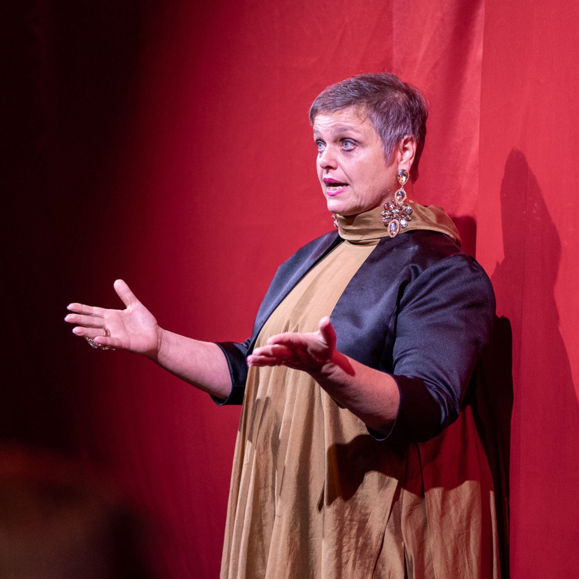 Bettina Montazem